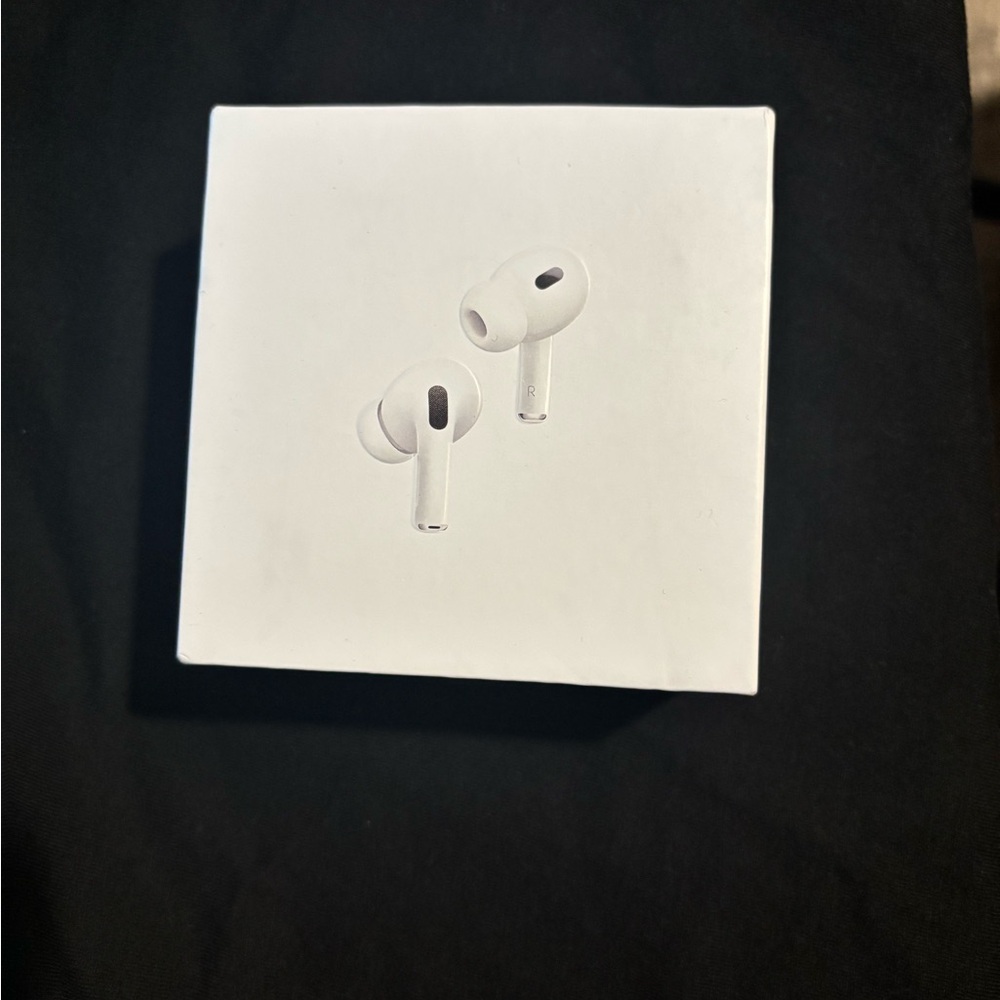 Apple AirPods Pro Wireless Earbuds - White